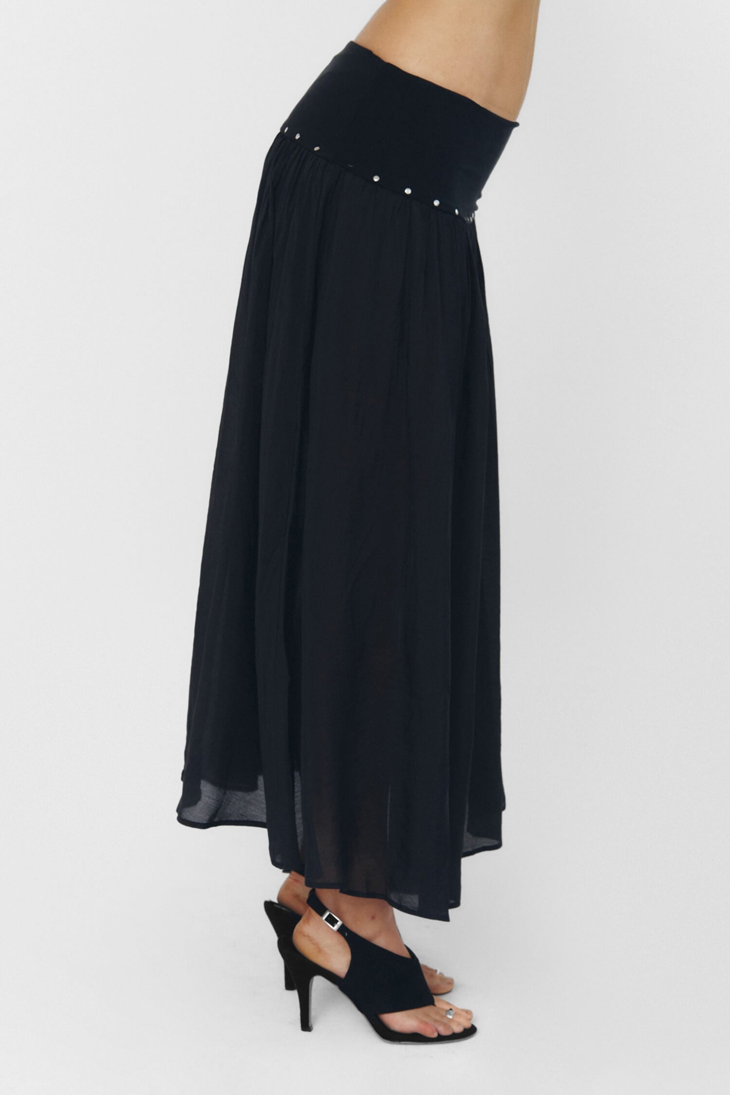 YUAN SKIRT IN BLACK