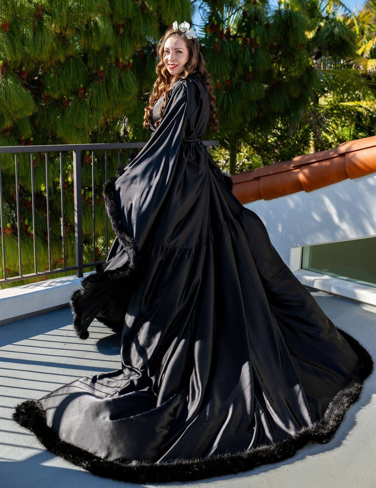 Luxury Satin Feather Bridal Robe | Victorian Style Wedding & Photoshoot Robe