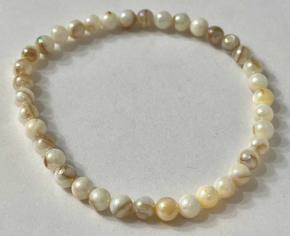 Bead Bracelet with Freshwater Shell &amp; Pearl Beads