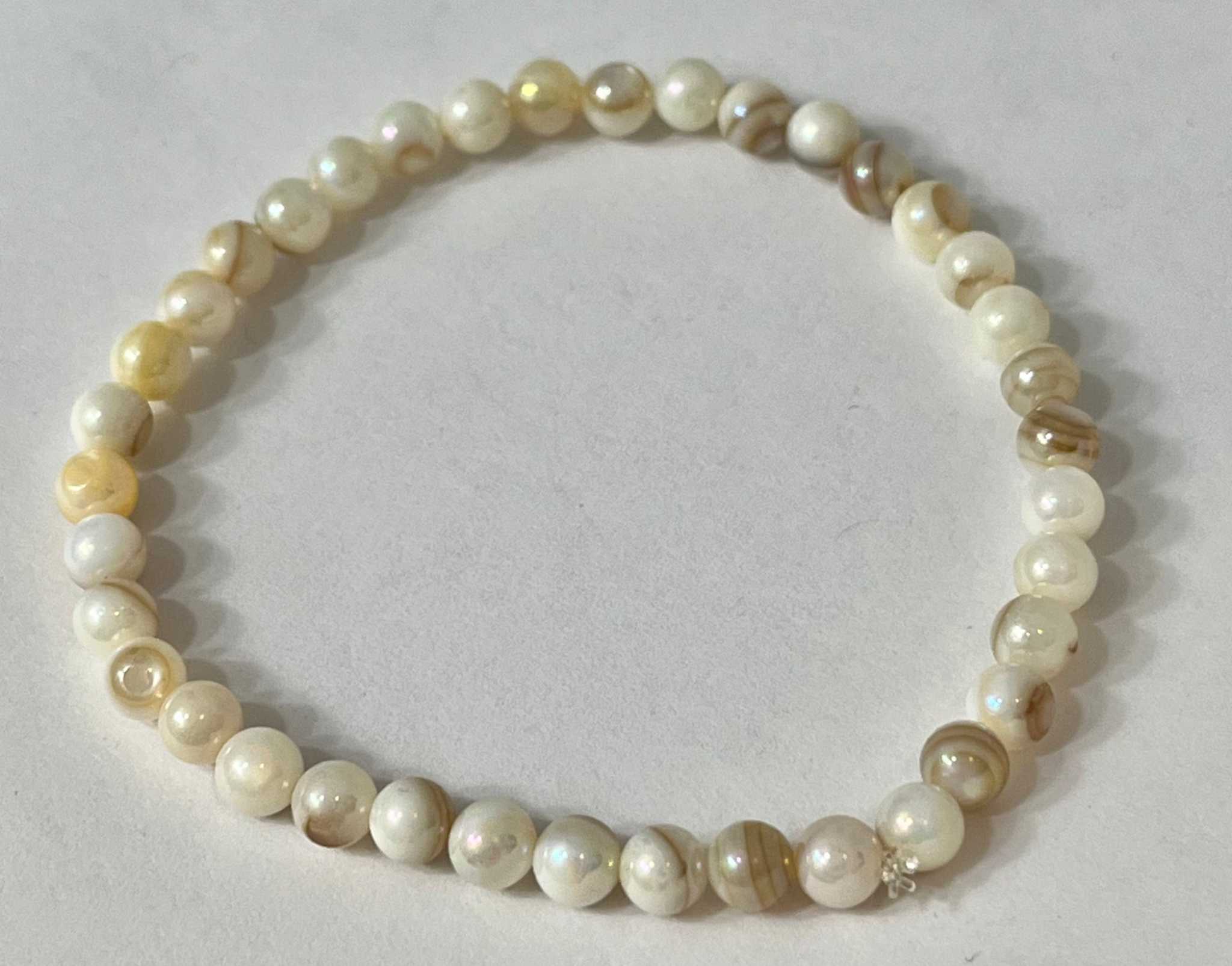 Bead Bracelet with Freshwater Shell &amp; Pearl Beads