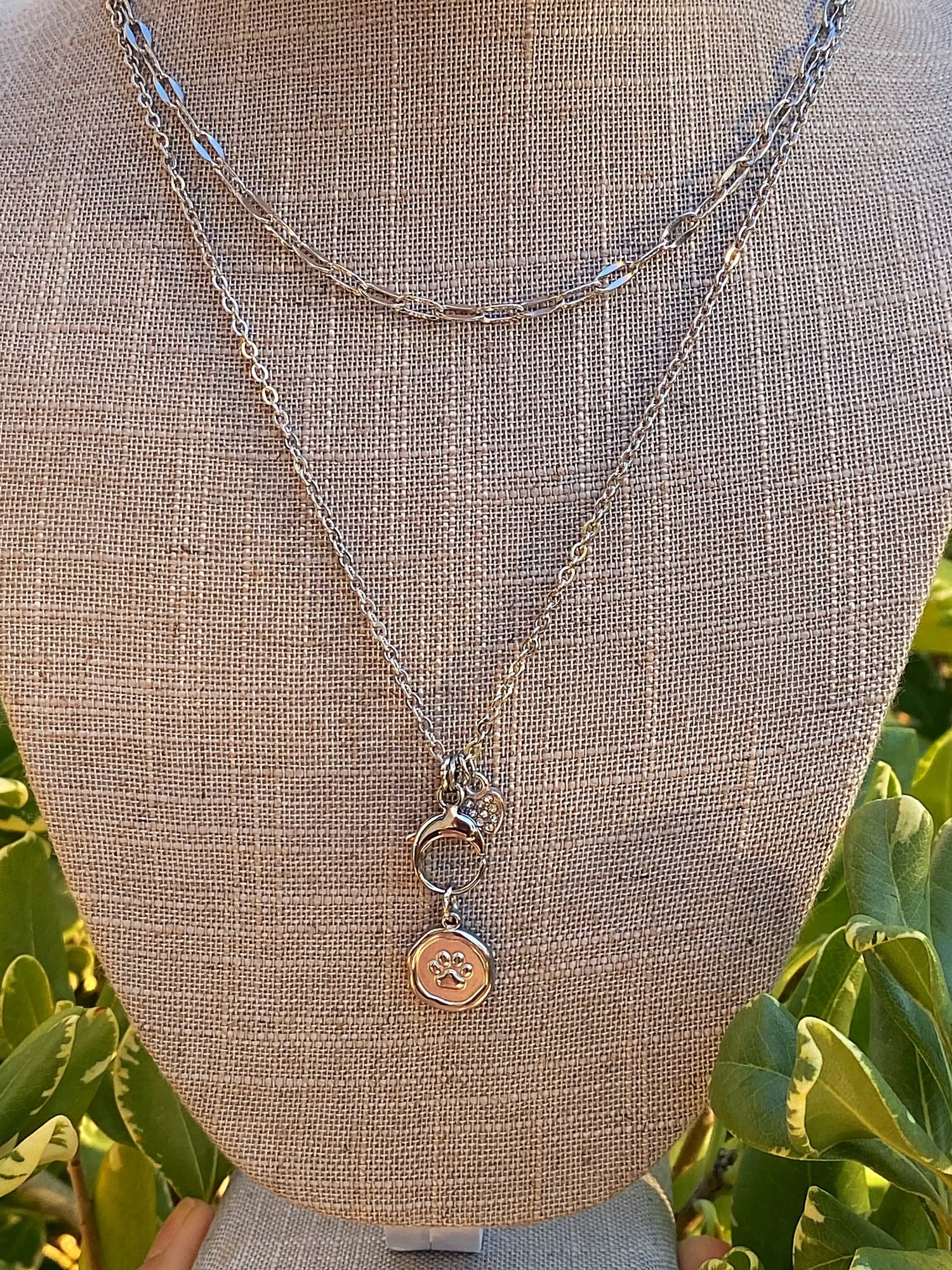 PAW PRINT NECKLACE