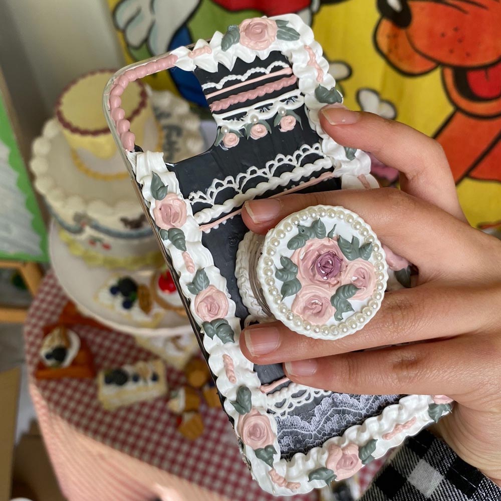 Handmade Pastoral Flowers And Lace 3d Oil Painting Retro Cream Phone Case (customizable) | ZAKAPOP