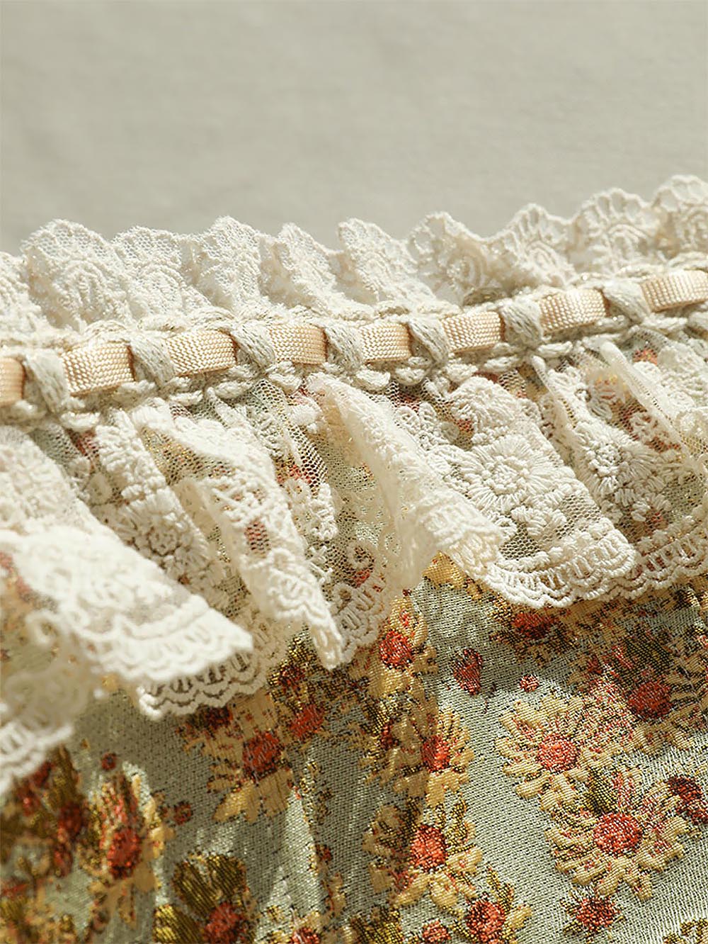Sunflower Embroidered Lace Herringbone Corset | ZAKAPOP