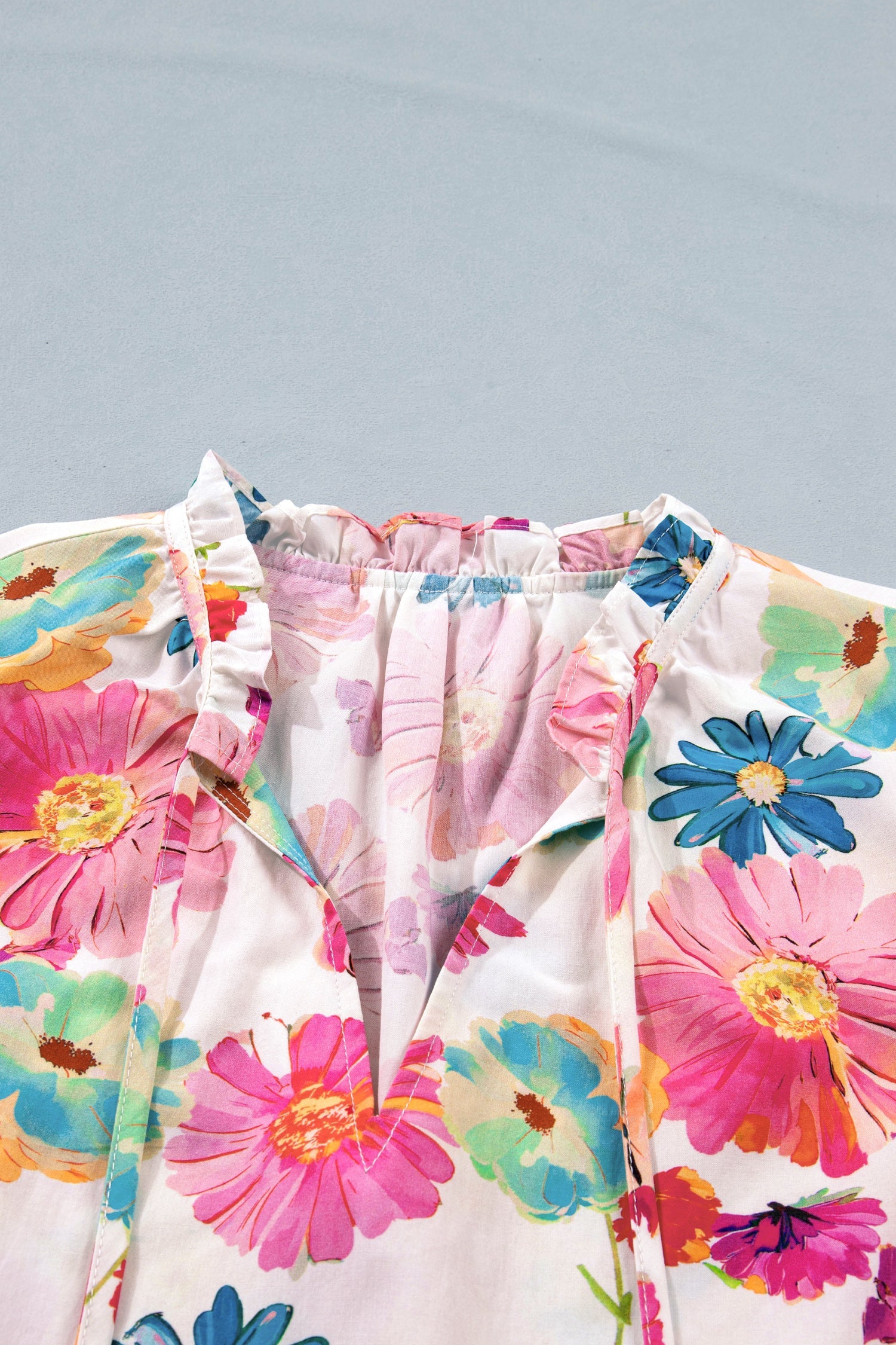 Floral Tie V-Neck Puff Sleeve Blouse